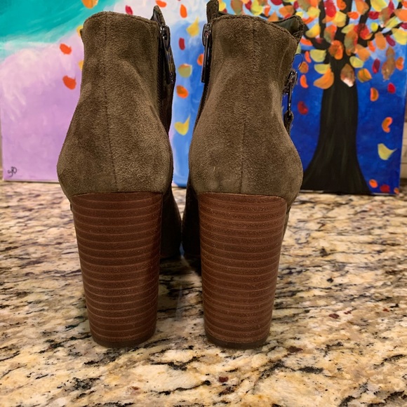 Booties - Picture 4 of 7